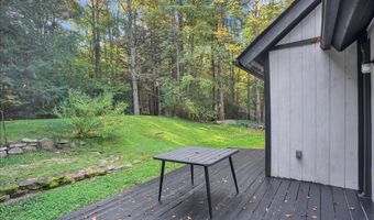 5266 Beechwood Rd, Blakeslee, PA 18610