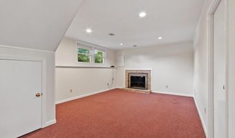 21 Cherokee Rd, Acton, MA 01720