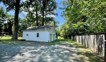 225 B DEWEY Dr #B, Annapolis, MD 21401