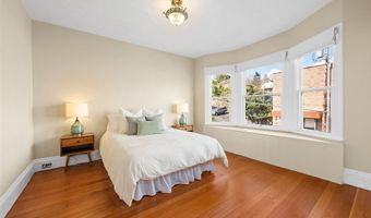 674 11TH St, Astoria, OR 97103