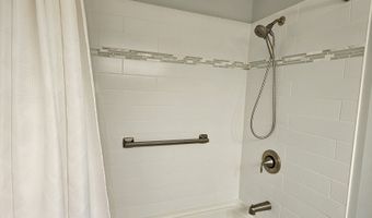 47 Jerimoth Dr 47, Branford, CT 06405