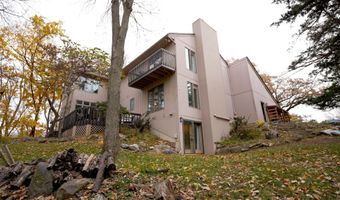 4015 Mathews Rd, Ames, IA 50014