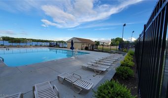 10015 Regatta Trl, Aurora, OH 44202