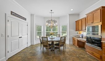 1005 Renfroe Lk, Auburn, GA 30011