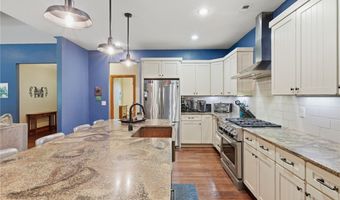 9180 Lee Harris Rd, Bentonville, AR 72713