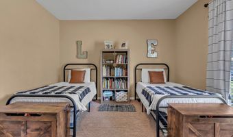 2704 PINE MANOR Ln, Albany, GA 31707