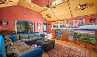 5920 Colodny Dr, Agoura Hills, CA 91301