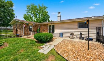 409 Mayfair Dr, Ballwin, MO 63011