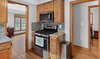 9949 Sterling Ave, Allen Park, MI 48101