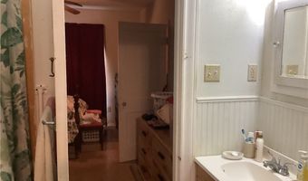 1021 E 2nd St, Alice, TX 78332