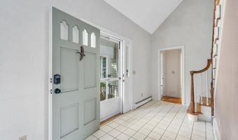 93 Harris Meadow Ln, Barnstable, MA 02630