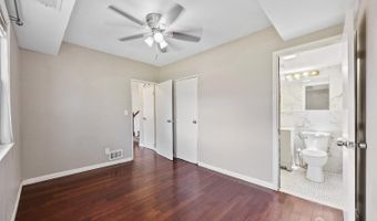 42 Mark Pl, Avenel, NJ 07001