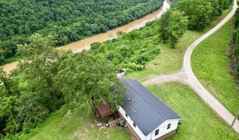 301 T Estes Rd, Beattyville, KY 41311