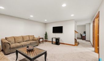 218 Douglas Blvd, Baltic, SD 57003