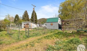 135 S Montana Ave, Absarokee, MT 59001