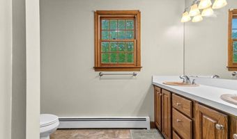 157 Harvard Rd, Bolton, MA 01740