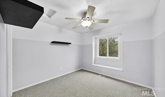 16720 Columbia Ave, Caldwell, ID 83607