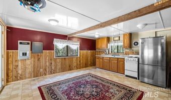 15 Little Donner Dr, Cascade, ID 83611