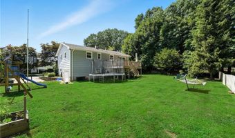9 Heritage Cir, Johnston, RI 02919