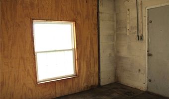 323 Fox Dr, Ashtabula, OH 44004