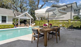 357 12TH St, Atlantic Beach, FL 32233