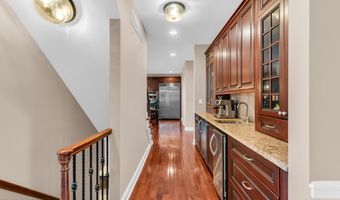 4 Ridgeview Way, Allentown, NJ 08501