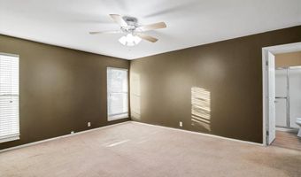15583 Clayton Rd, Ballwin, MO 63011