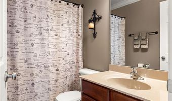 268 Magnolia Trace Dr, Ballwin, MO 63021