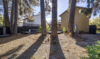 17529 SW BEAVER Ct, Beaverton, OR 97003