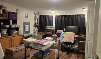 1031 Rosewood Dr, Altoona, PA 16601