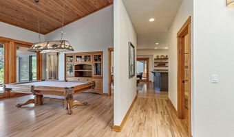 550 Crowson Rd, Ashland, OR 97520