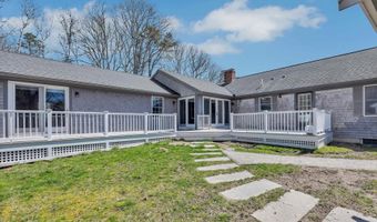 52 Clubhouse Dr, Bourne, MA 02532