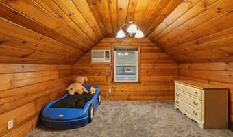 18 Leslie Ct, Bristol, CT 06010