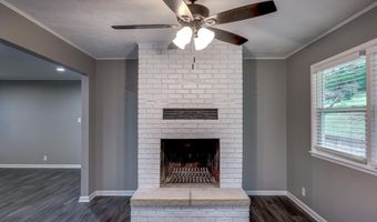 410 Highland Dr, Arkansas City, KS 67005