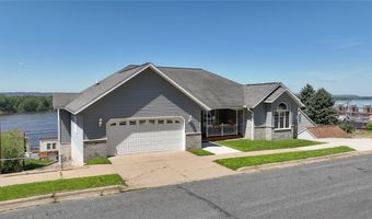 106 S 2nd St, Alma, WI 54610