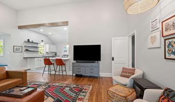 160 Crestview Cir, Athens, GA 30606