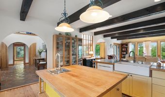 104 Juniper Ridge Rd, Brattleboro, VT 05301
