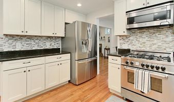 4605 VALERIE Ct, Annandale, VA 22003