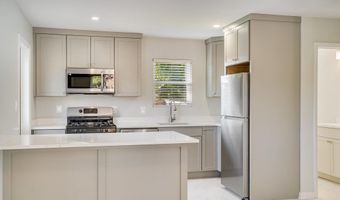 5004 8TH Rd S, Arlington, VA 22204