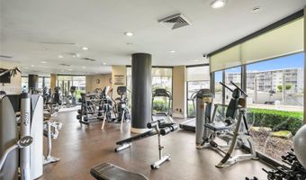 1000 W Island Blvd 504, Aventura, FL 33160