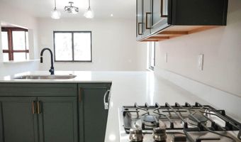 3017 Frontier Ave NE, Albuquerque, NM 87106