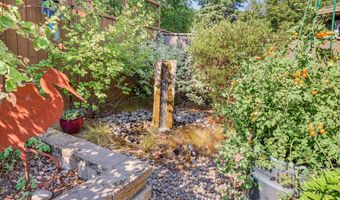 2148 Birchwood Ln, Ashland, OR 97520