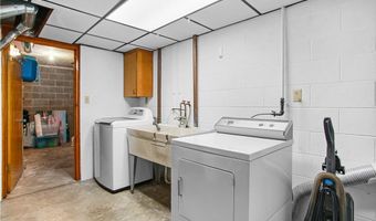 1498 Parkview Dr, Allison Park, PA 15101
