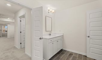 1813 QUAKER St, Hampton, GA 30228