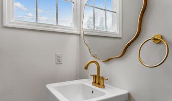 609 Carteret St 2, Beaufort, SC 29902