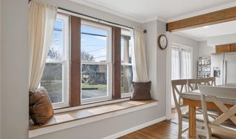 915 N 9th St, Atchison, KS 66002