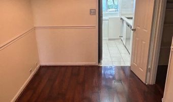 230 N THOMAS St N #230-1, Arlington, VA 22203