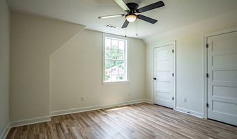 102 Autumwood Cv, Batesville, MS 38606