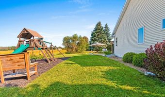 4715 N BROOKSHIRE Dr, Appleton, WI 54913