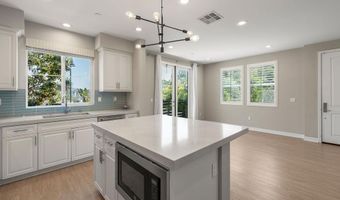 1105 Hibiscus Way, Oceanside, CA 92054